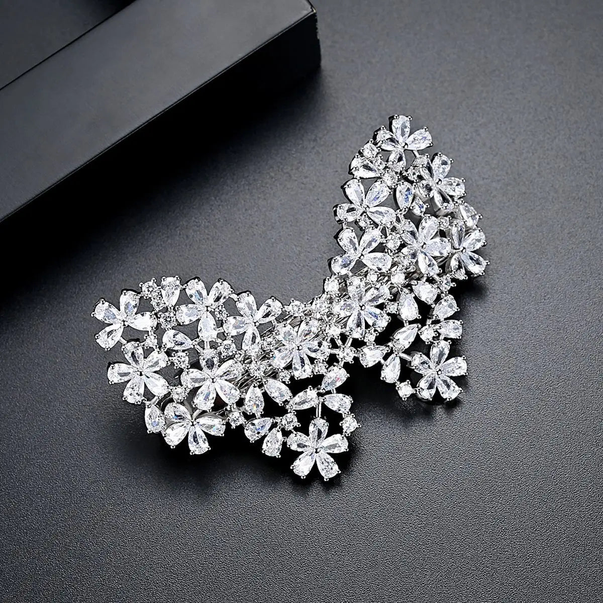 SYYG Jewelry Manufacturer MHT Butterfly Hairpin With Zirconia - Elegant Luxury Top Clip Hair Accessory For A Sophisticated